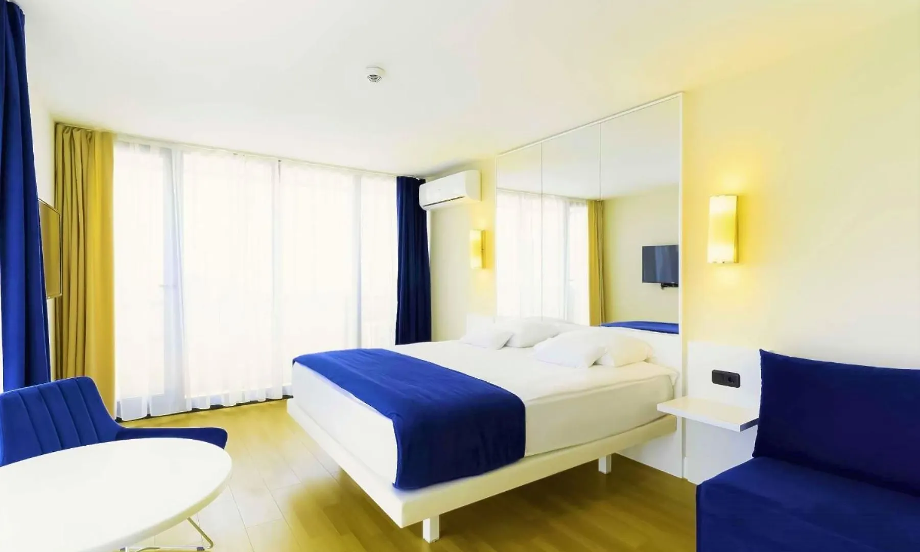 *****  Orbi City Aparthotel With Sea View Batumi Gruzie